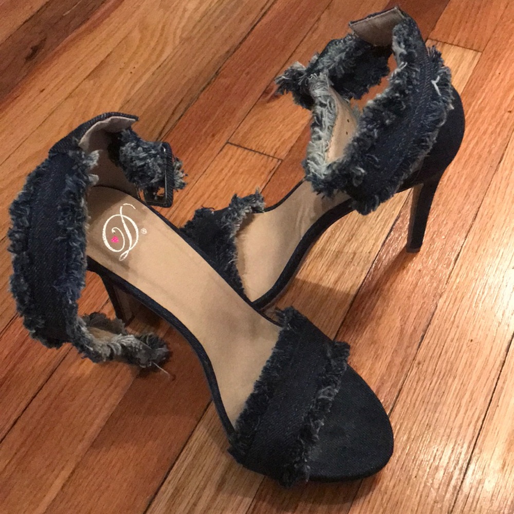 Only worn once